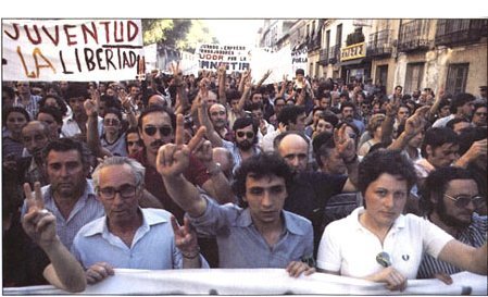 Fotografía antigua de una amanifestación