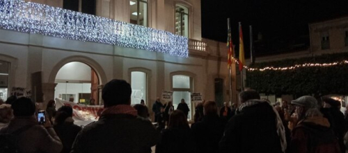 En la Plaza frente al Ayuntamiento