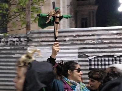 22ª Crónica. La rebelión de las flores nativas y el Encuentro Plurinacional 22ª Crónica. La rebelión de las flores nativas y el Encuentro Plurinacional